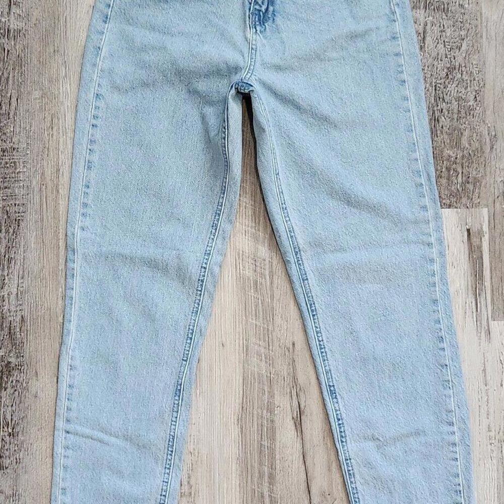 Misguided Jeans Size 2 TALL light Wash High Waisted Slim Straight